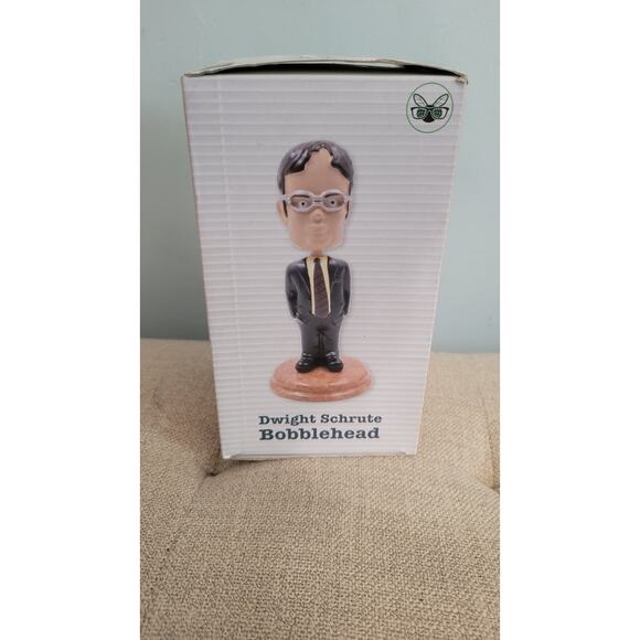 CULTUREFLY OFFICIAL NBC Universal Dwight Schrute The Office Bobblehead Figure - Picture 5 of 7